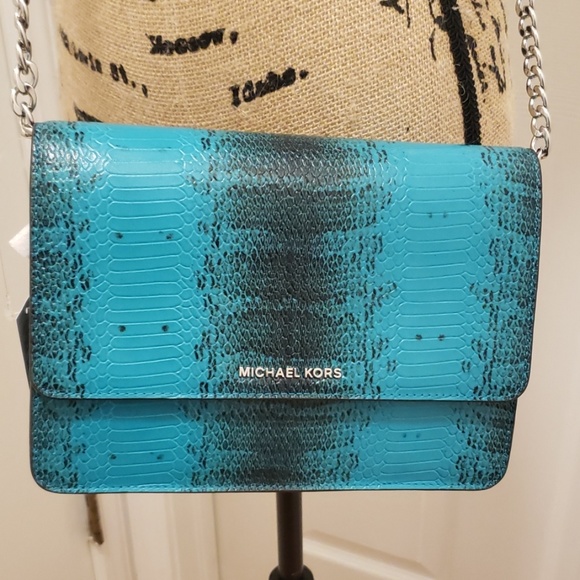 Michael Kors Large Gusset Crossbody - Picture 2 of 6